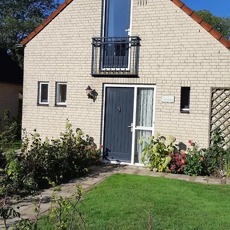 Holiday home Heerlijke Recreatiewoning Op Geweldige Plek